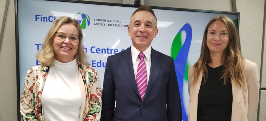 Embajador de Colombia Álvaro Sandoval Bernal se reune con autoridades del Centro Finlandés de Competencias en Educación y Desarrollo FINCEED