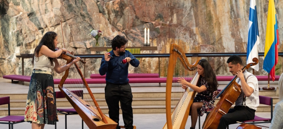 Embajada de Colombia en Helsinki presenta con gran éxito a Ensamble Colombiano en la sala de conciertos de Temppeliaukio